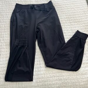 Athleta Quest Jogger- Black